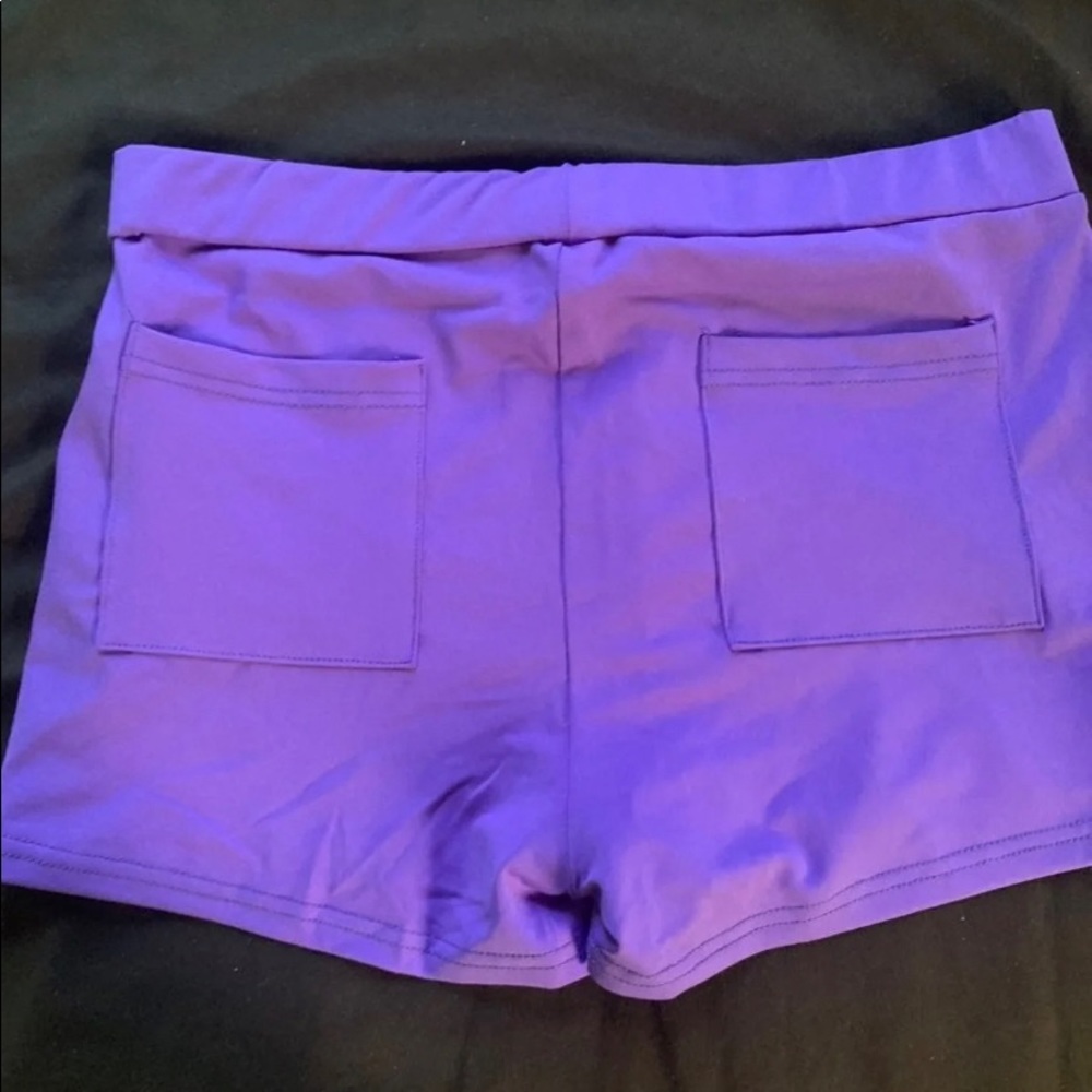 Two Piece Set. - Picture 3 of 3